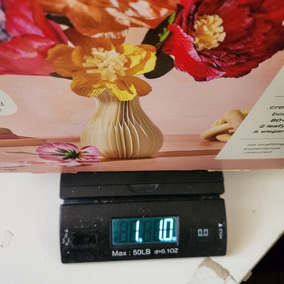 Lifelines FlowCrafts, Paper Flower Bouquet - Create a 5-Flower Bouquet with 80+ - Picture 8 of 8